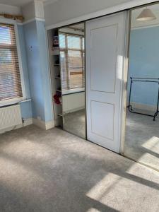 Bright and spacious flat in Muswell Hill