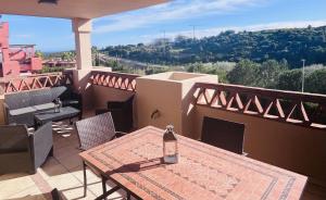 2143-Lovely 2 bedrooms newly furnished