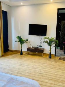 Rudra inn vrindavan 3bhk villa nearmandir