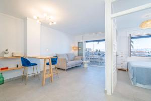 1004A - Apartamento con vistas al canal