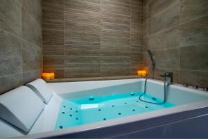 La Suite Exquise, Love Room