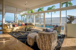 The Marina Mansion by AcoModo Vista Mar