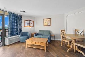 Majestic Ocean View Ste: Free Breakfast 11th Flr