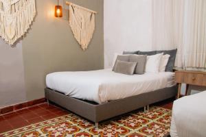 Casa Martha Getsemani by zakher