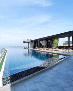 The base Central Pattaya 2bed 2bath by Numam