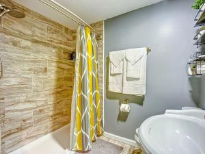 Private 1BR Guest House Fast WiFi 10 Min JAX