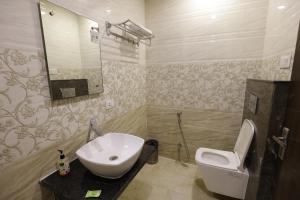 Hotel Taj Venture Near Taj Mahal Agra