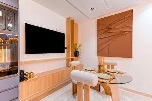 Stylish 1 Bedroom Apartment Casablanca Les Princesses Balcony Netflix Parking- Othm 2