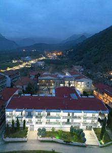 4 Epoxes Hotel Spa