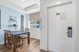 #215 - First Floor - Sleeps 4- Landscape View