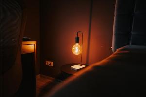 Black Studio Apartment 3