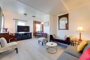 Centrally Located in SoCal! Home Close to Highways