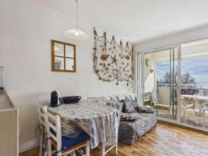 Appartement T2 Cabine en Front de Mer avec Terrasse à Agde - 56 Couchages - FR-1-423-191