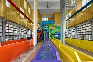 Beachfront Elegance: 9th Floor Paradise Suite