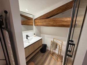 Lô du Chai charmant T2 lumineux et climatisé