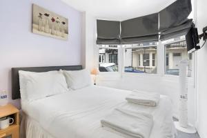 Stay by Brighton Pier Modern Comfort in the City