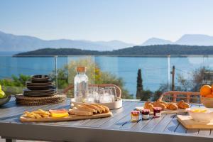 Villa Katerina-Stylish 4 bedroom villa with Sea View