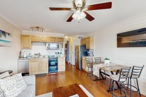 HH Beach & Tennis 344B