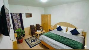 CL Villa Manali