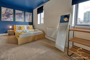 Modern 4BR Home - Central Birmingham - Parking