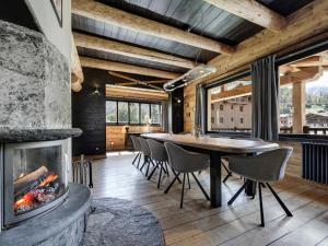 Chalet de Charme 200m² à Val dIsère avec Sauna et Bain Nordique - FR-1-567-5