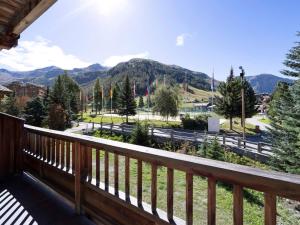 Appartement Duplex Moderne, Skis aux Pieds, Centre de Val-dIsère - FR-1-567-56