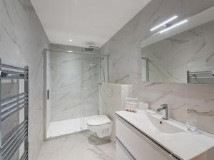 Appartement lumineux de 100 m² avec balcon, proche centre Megève, 4 adultes et 2 enfants - FR-1-569-87
