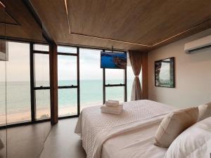 High Standard Premium Apartment Sea Front Balcony New Time 1208
