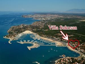 Sukosan apartments nerarby Marina bay