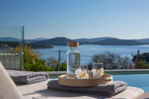 Villa Katerina-Stylish 4 bedroom villa with Sea View