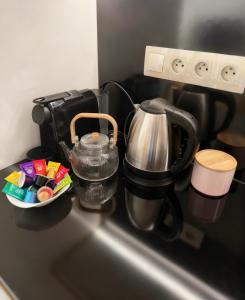 Sunny and cozy apartment in the city center with parking