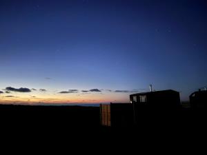 Sea sunset view outdoor bath Pet friendly