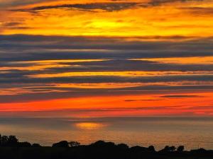 Sea sunset view outdoor bath Pet friendly