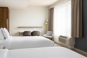 TownePlace Suites by Marriott New York Long Island City