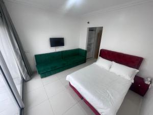 Sea & Pool View Apt 1