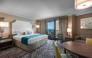 Seaside Serenity: 11th Floor Two Bedroom Suite