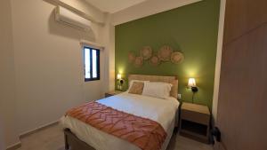 Vista Cortes 2BR 2BA Condo - Walk to the Malecon!