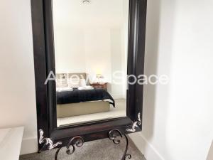 Stylish 3-Bedroom Garden Home, AC, Contractors and Families