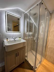 Newtondale - Burnley House