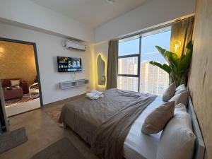 The Urban Luxe Stay