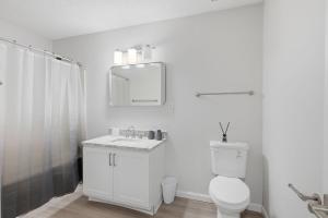 Relaxing 2BR Retreat with Modern Touches