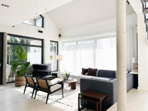 Nowoczesna Luksusowa Willa z Prywatnym Basenem, 3 Sypialnie, blisko Krakowa i Zakopanego