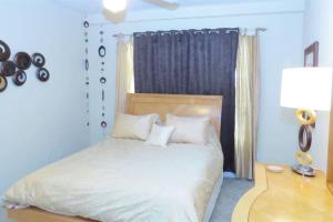 Condo Spectacular Main Channel View