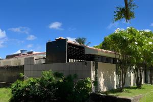 Casa em Enseada dos Corais com 04 quartos