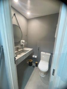 Flat completo em hotel de luxo - Itaim Bibi - The Capital