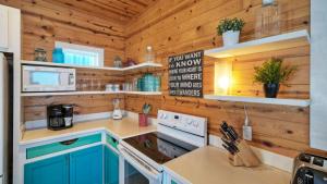 Gated Community w Pool 5mins to Beach Latitude Adjustment by AvantStay