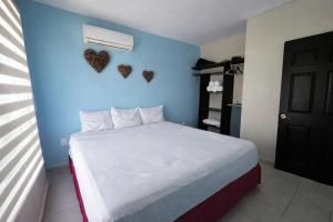 Casa con alberca y jardín en Cancún