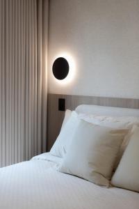 Modern 2BR in Miraflores, Pool, Walk to Larcomar
