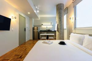 Charlie Petrah Vila Buarque - Soft Opening