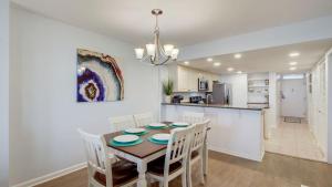 322 D Shipwatch by AvantStay Community Pool Access Close to Beach